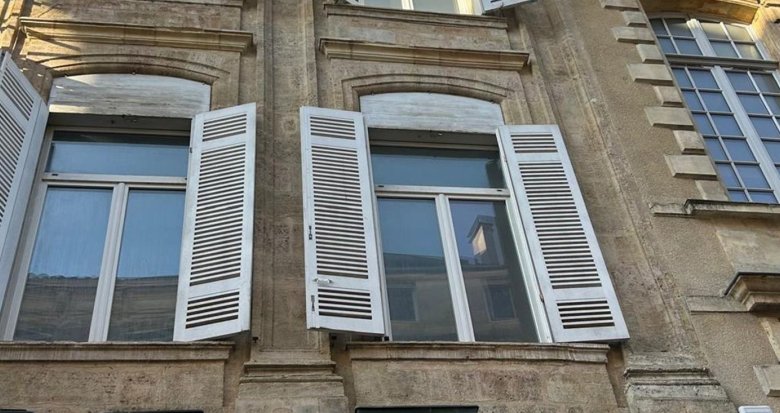 Achat / Vente appartement neuf Bordeaux réhabilitation à 5 min à pied du tramway B (33000) - Réf. 13804