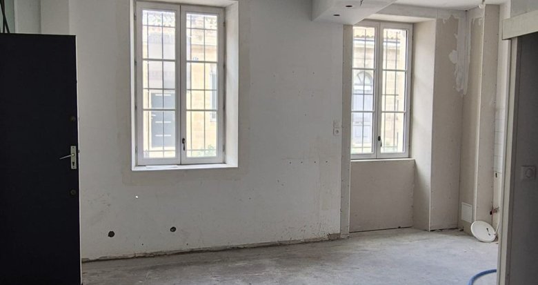 Achat / Vente appartement neuf Bordeaux réhabilitation investissement locatif Saint-Seurin (33000) - Réf. 13254